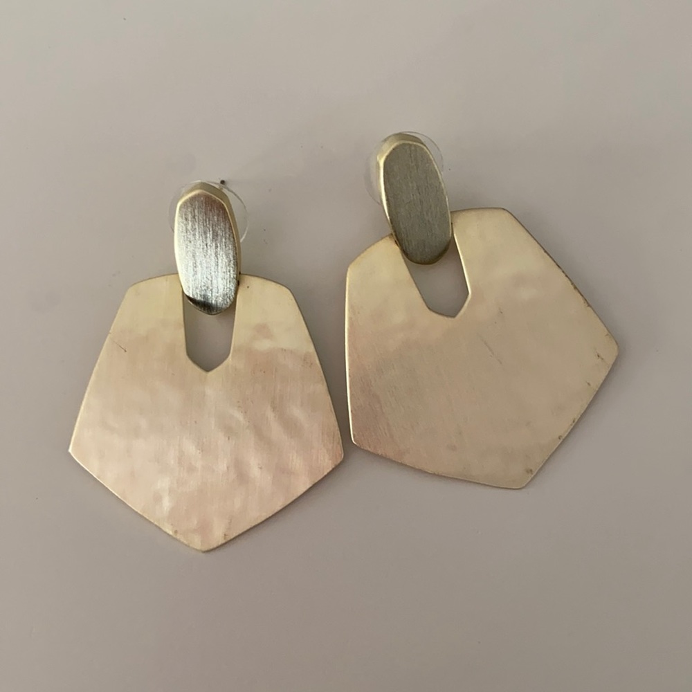 kendra scott earrings